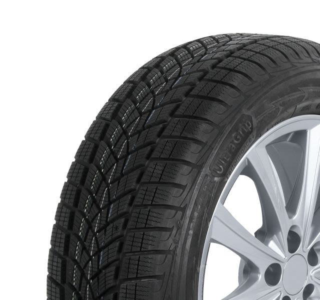 GOODYEAR ULTRAGRIP PERFORMANCE + SUV