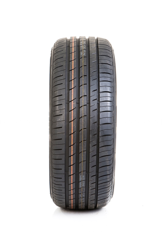 NEXEN N'FERA RU1